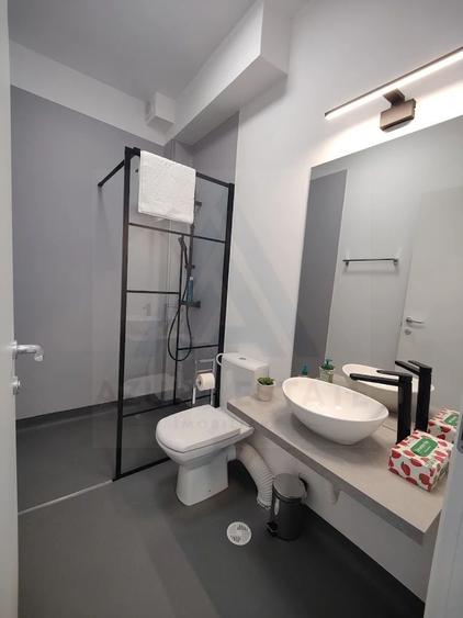 Pensiune 600 mp an 2023 si casa 130 mp teren 4600 mp zona V. Avrigului - 3