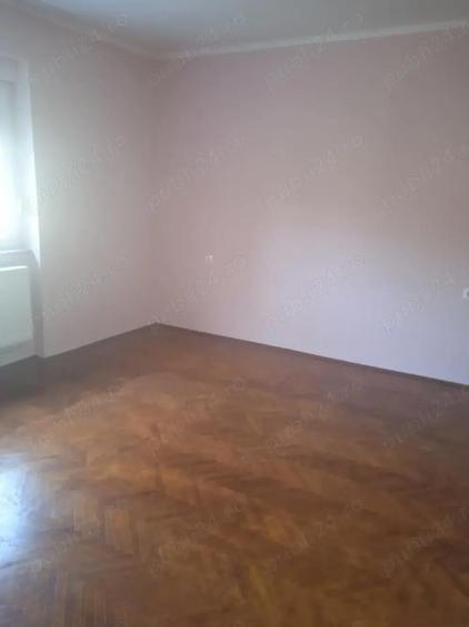 Casa spatioasa zona 14 mai - 10