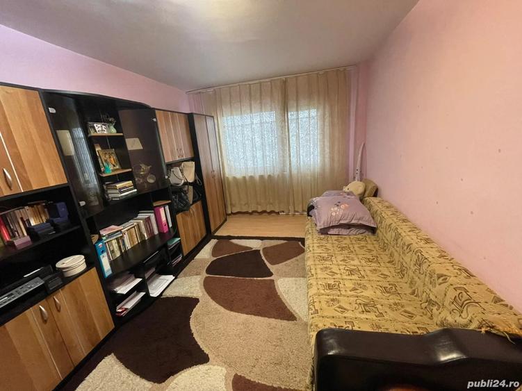 vand apartament etaj 1 - 4