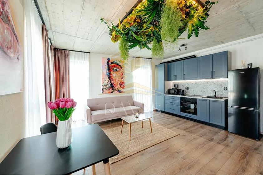 Apartament cu 2 camere semidecomandat, mobilat în Semicentral