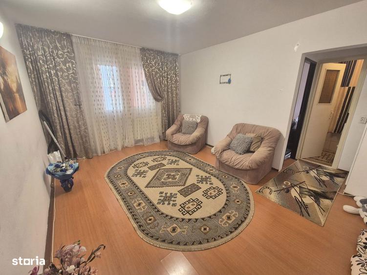Vanzare apartament 2 camere etajul 3 din 4 Cartierul ISR Rasnov - 2