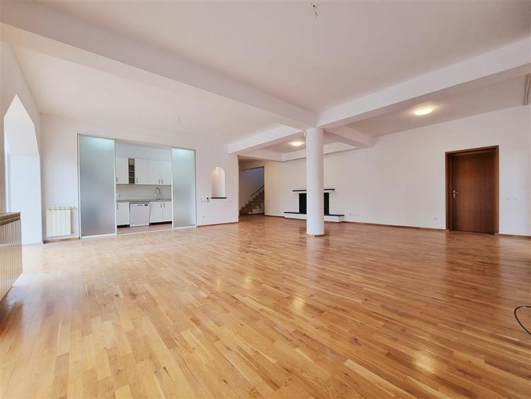 Complex de case Iancu Nicolae | Vanzare vila 7 camere, piscina & gradina proprii - 7