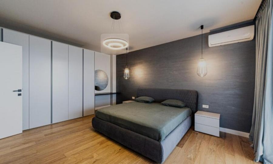 Sector 4 Postalionului Apartament 3 Camere Decomandat 80 mp - 2