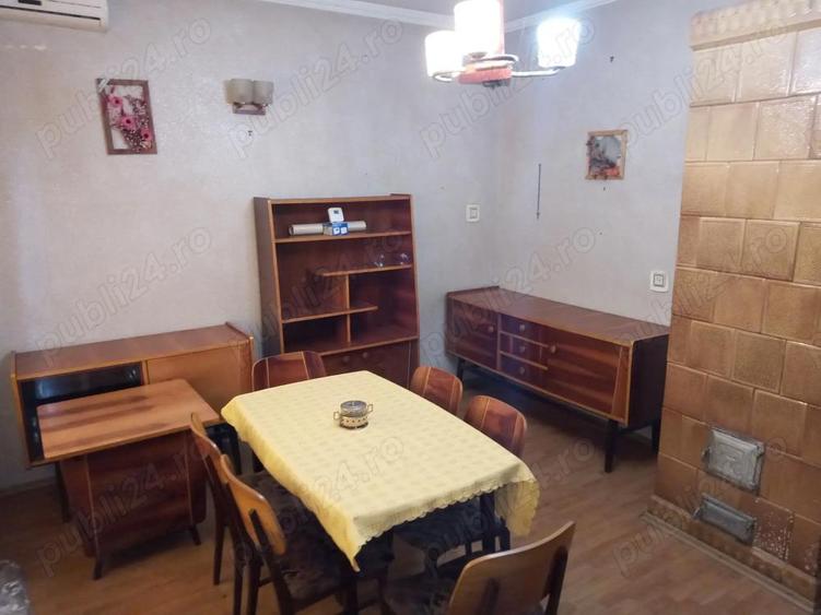 Imobil plus doua garaje, teren suprafata totala 927 mp, Blv. Castanilor, PLOIESTI, str. 13 Decembrie - 6