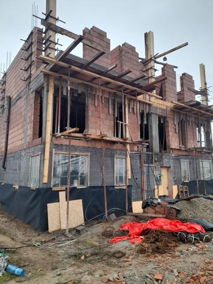 Vand teren cu constructia inceputa zona FORD - 2