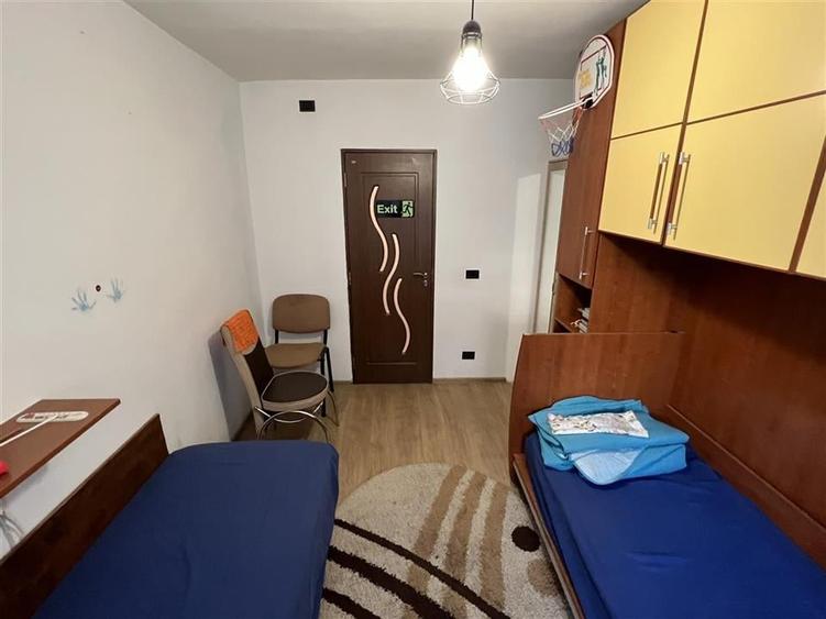 Ap 3 camere,parter, balcon, parcare, boxa, ultracentral- Scoala 9 - 8