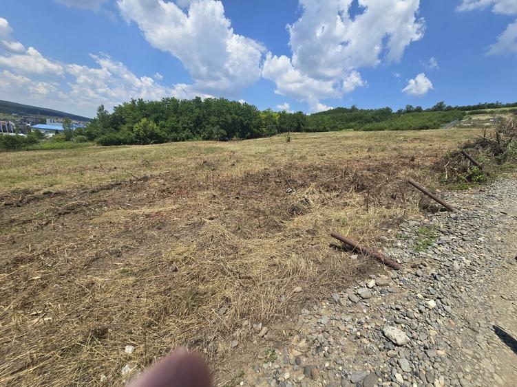 Teren Construcții intravilan de 16476 mp, în Corunca