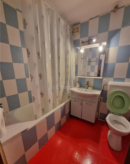 Apartament 4 camere et 1 str Bucuresti zona 700 - 5