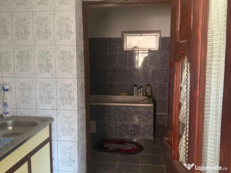 OCAZIE Casa 133 mp utili, 3300 mp teren, Ciutura Comision ZE - 5