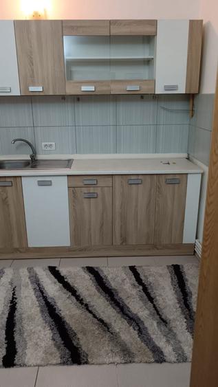 PARTICULAR Ofer spre inchiriere garsoniera, zona centrala - 2