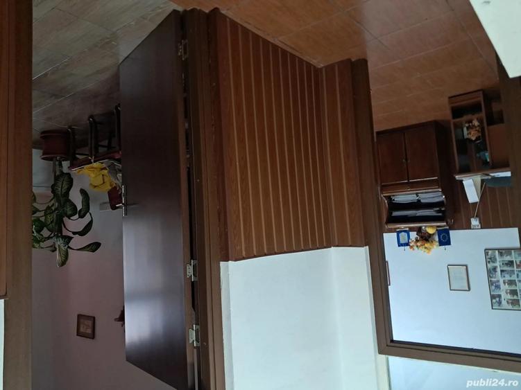 Ofer spre inchiriere spa?iu comercial de 35mp in zona Tomis 3,Constan?a - 2