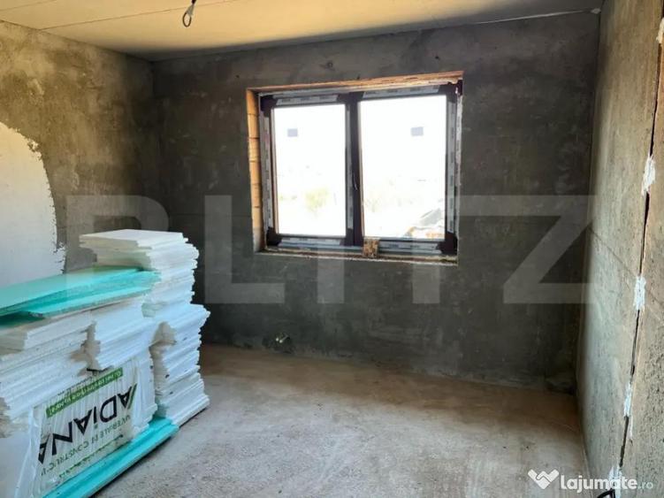 Casa in stil mediteranean de vanzare in Livezeni - 1