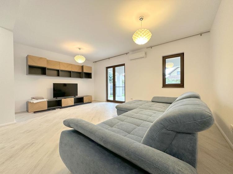 Duplex cu 4 camere cu Canalizare în Dumbrăvița