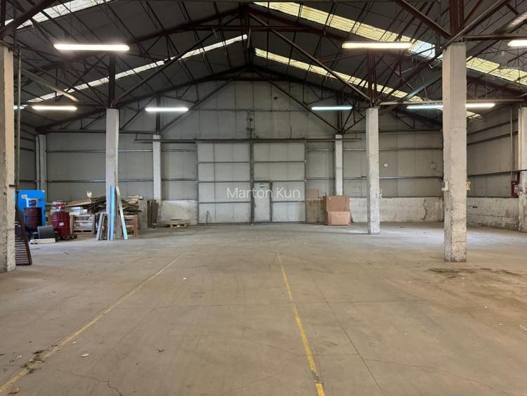 Inchiriere hala de 80 mp., Cluj-Napoca, Dambul Rotund, 4,5 Eur/mp.