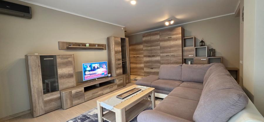 Inchiriem aparatament 3 camere mobilat lux,ARED,str Tudor Vladimirescu,Oradea - 6