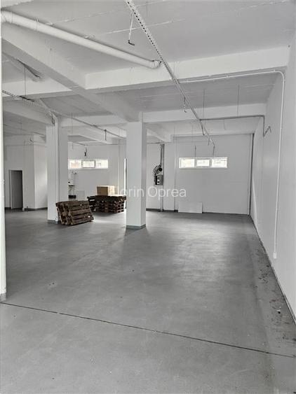 Spatiu Comercial - 200 mp - Showroom - Servicii - Clinica Medicala Spatiu Comercial - 200 mp - Showroom - Servicii - Clinica Medicala