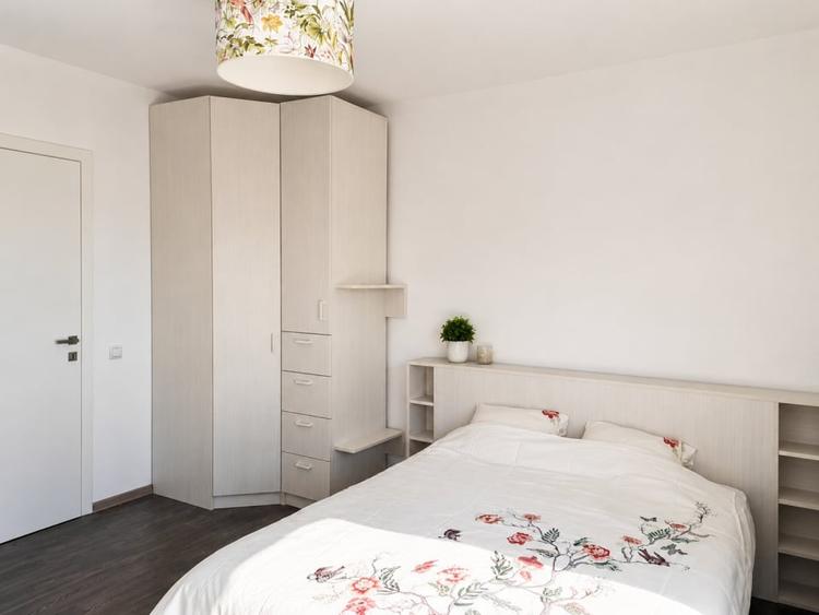 Duplex cu 4 camere cu Canalizare în Odăi