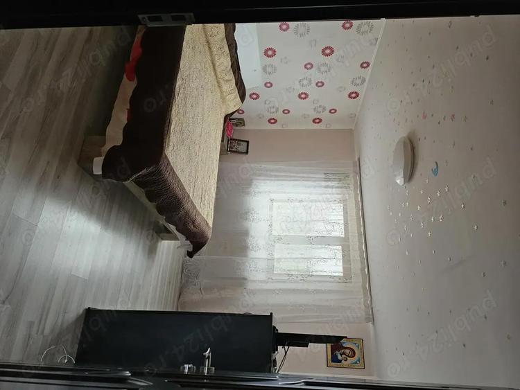 Casa de vanzare - 3 dormitoare, salon spa?ios, anexa ?i teren generos - 648 mp - 5