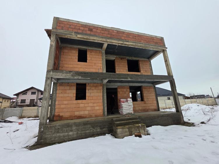 Comuna Pantelimon pe strada Campului intersectie cu Al. Selimbar - 13