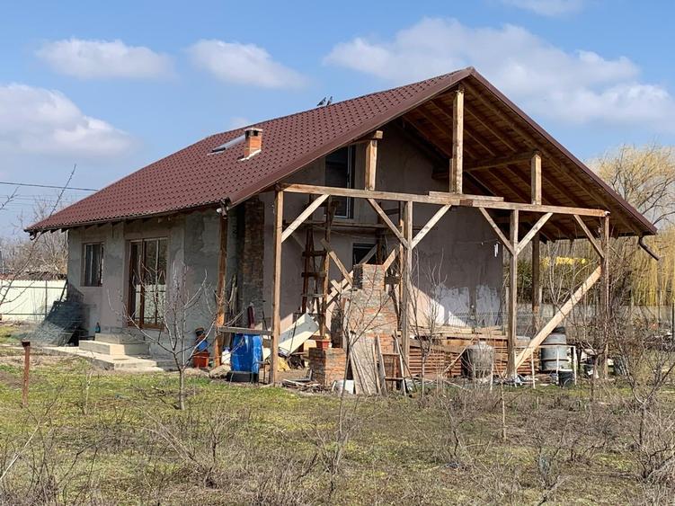 Casă pe structură de lemn Construcție modernă, eficientă și durabilă la Schela - 3