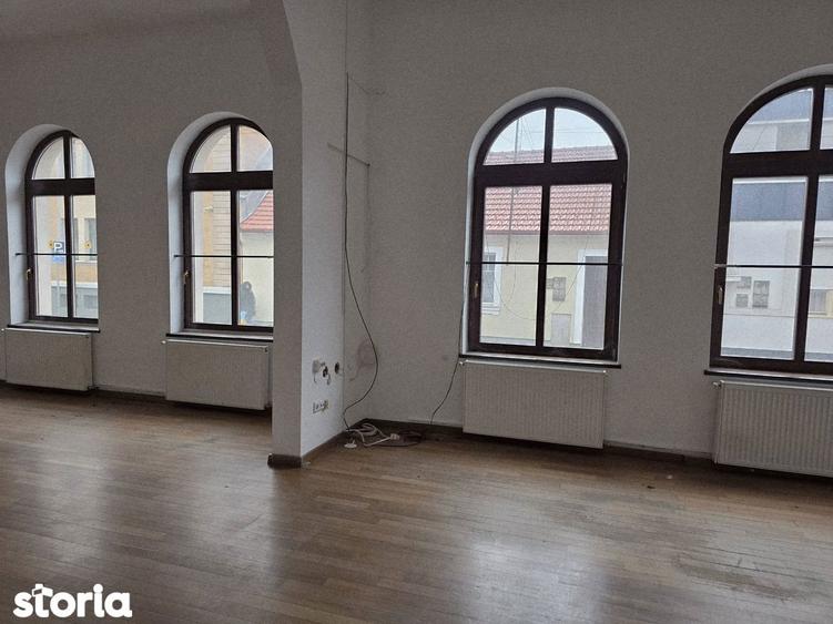 Inchiriere casa /birou/sediu firma ,ultracentral, str. Sulyok Istvan - 8