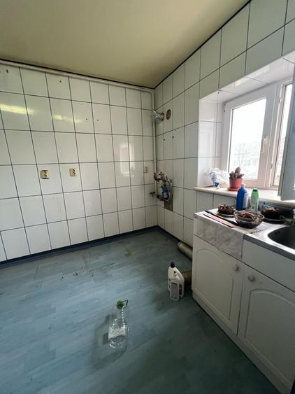 Apartament 3 camere Zona Laris -Finante - etaj 3/4 - 85 mp - 8