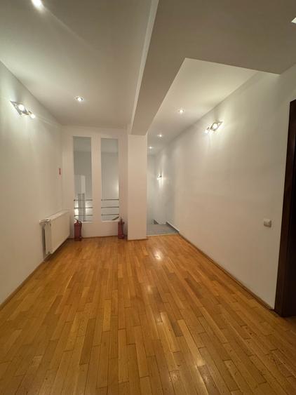 Duplex 350 mp/terasa/sauna/5 dormitoare la inchiriat - 4