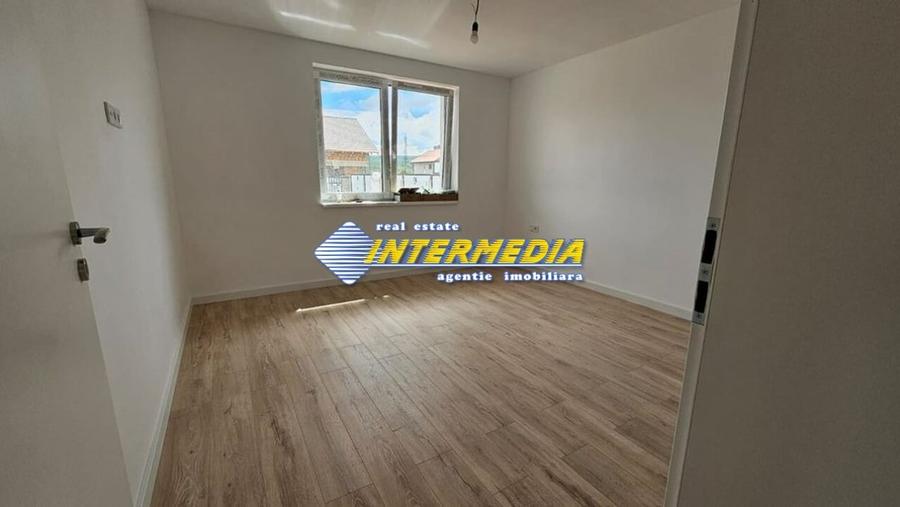 Casa noua de vanzare in Alba Iulia 4 camere teren aferent 423 mp - 2