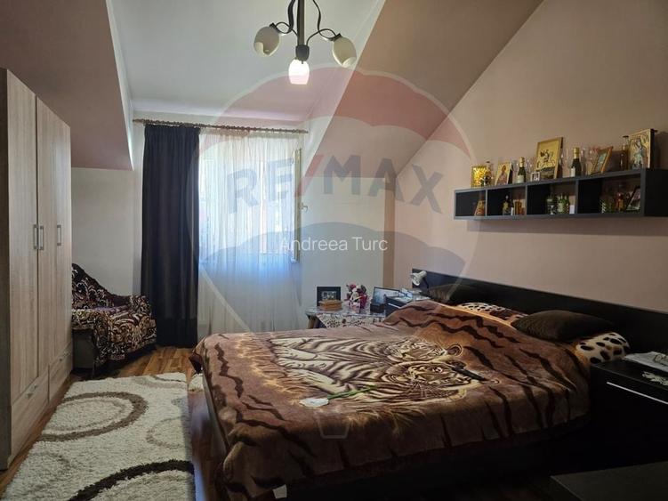 Apartament cu 2 camere de vanzare in zona Parcul Feroviarilor