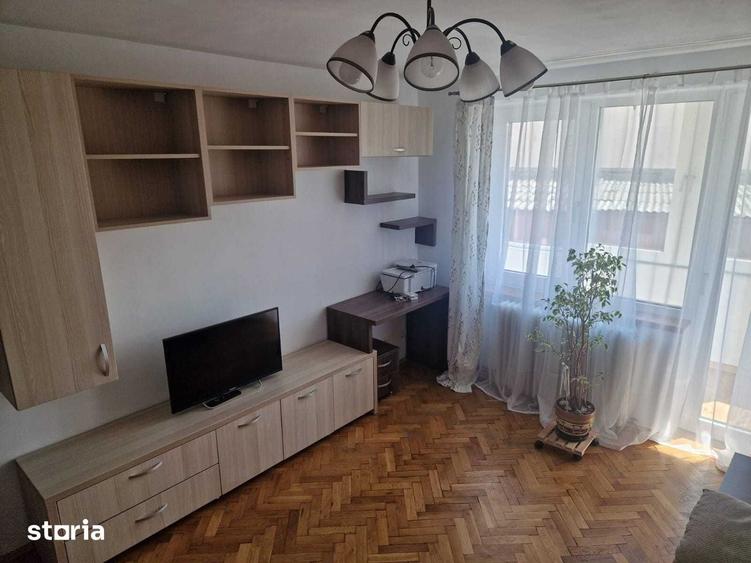 Apartament cu 2 camere, mobilat în Gruia