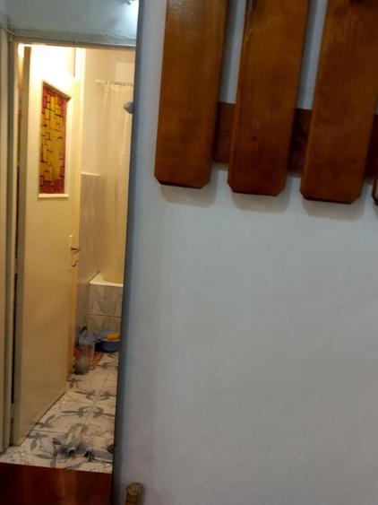 Ofer spre inchiriere garsoniera in capat la 1, Boto?ani ,27 mp,etaj 1 - 4