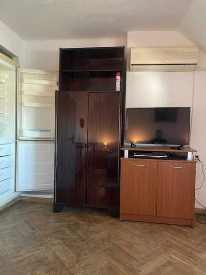 Particular vand garsoniera Domenii - 2