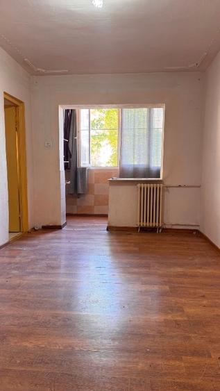 Garsoniera la parter - 2