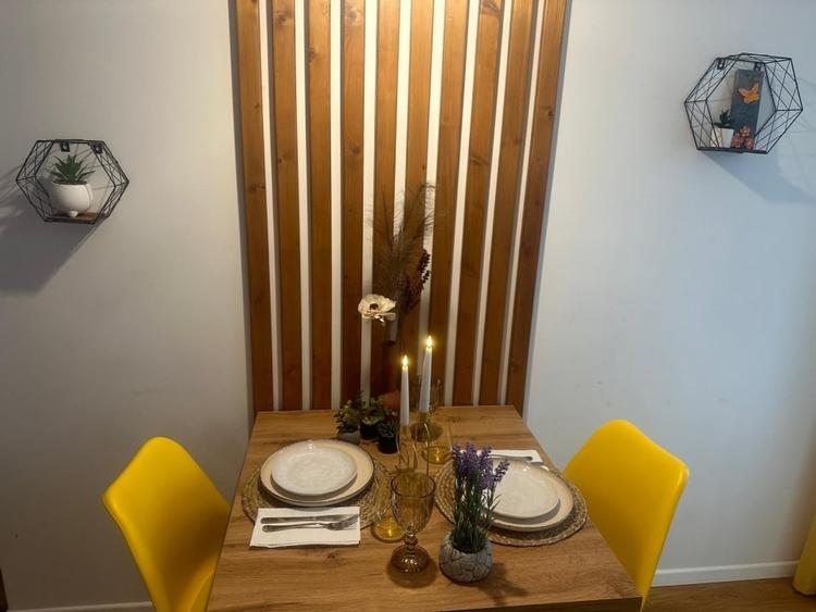 Oportunitate !!! Apartament 42 mp. cu 2 dormitoare  compartimentat excelent ! - 1