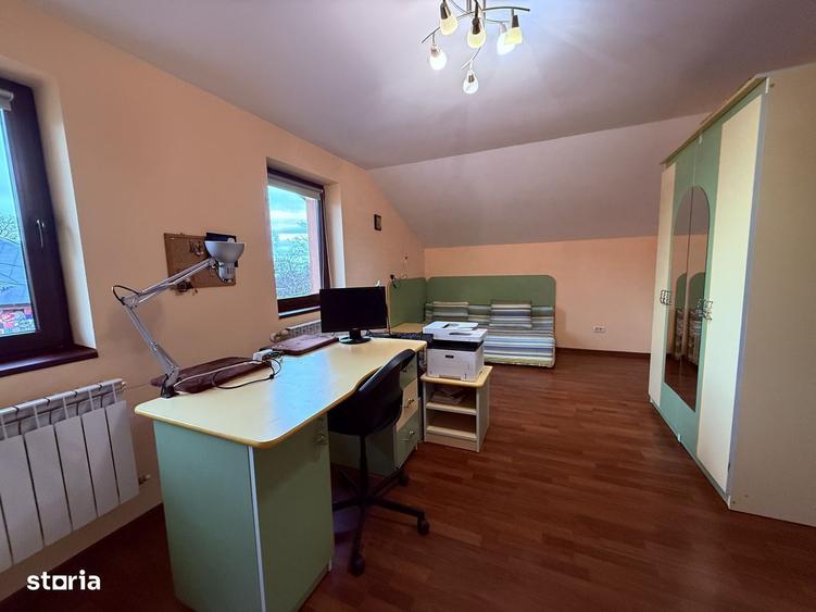 Vand vila si 8807mp teren in Gura Vaii- la 12 km de Piatra Neamt - 6