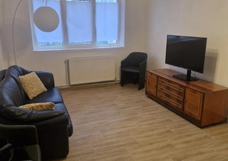 Apartament 3 camere Micro 3 - 1