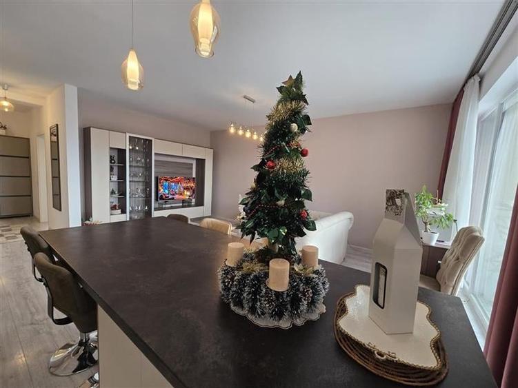 Imobil ultim nivel terase de 40 mp, parcare subterana, Urban Pentha, aria Coresi - 37