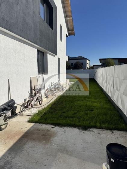 Vila 5 camere Otopeni Central-bucatarie si finisaje incluse - 28