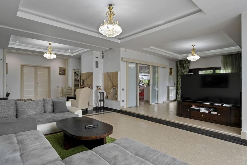 Vila clasică cu piscină și teren generos, într-un cadru verde, zona Băneasa - 3