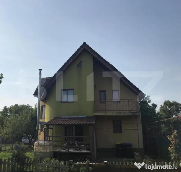 Casa cu 5 camere, 198 mp utili, 600 mp teren, in cartierul P - 11