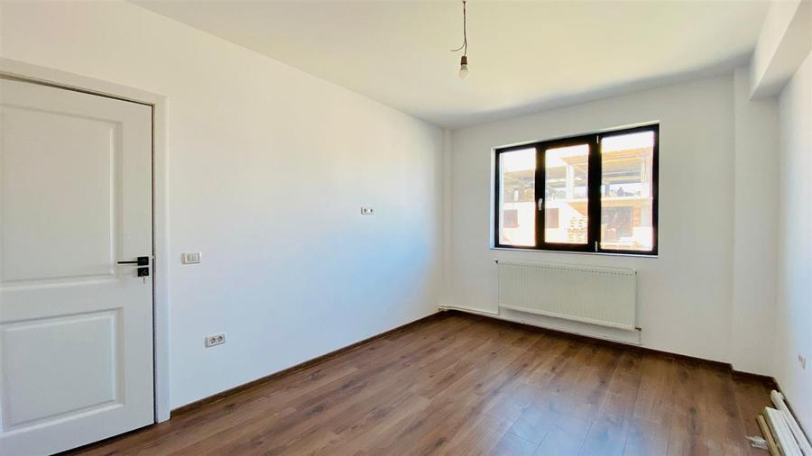 Apartament 2 camere Decomandat Manta rosie Hlincea Direct Comision 0 - 2