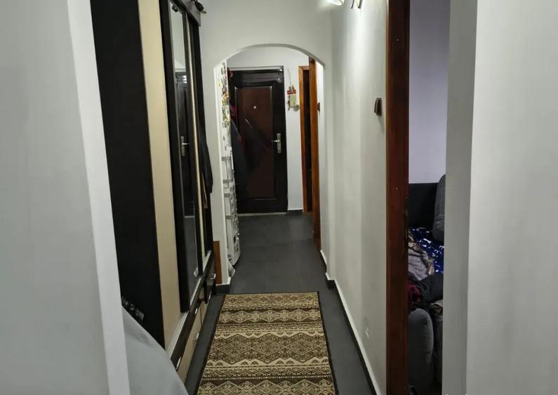Apartament 3 camere decomandat et.1 Aparatorii Patriei - metrou - 12