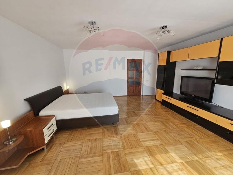 Apartament 4 camere de închiriat în zona Zorilor - 3