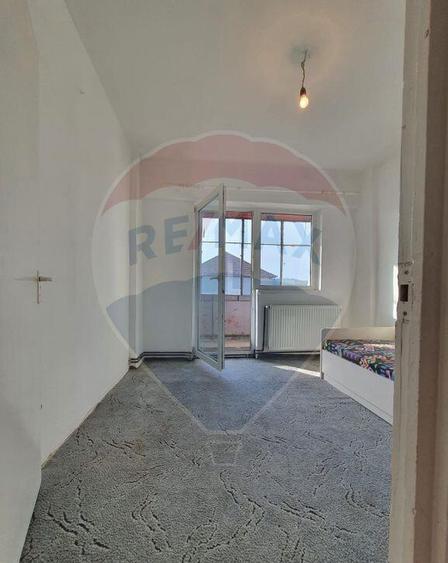 Apartament cu 3 camere de vanzare in zona Vitrometan - 6