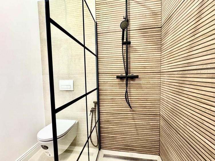 Apartament 2 camere, primitor si cochet, prima închiriere, Piața Maria - 9