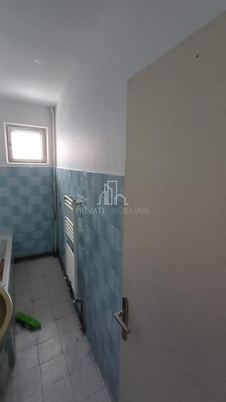 Apartament 3 camere, hol patrat, 2 balcoane,etaj intermediar, Unirii - 13