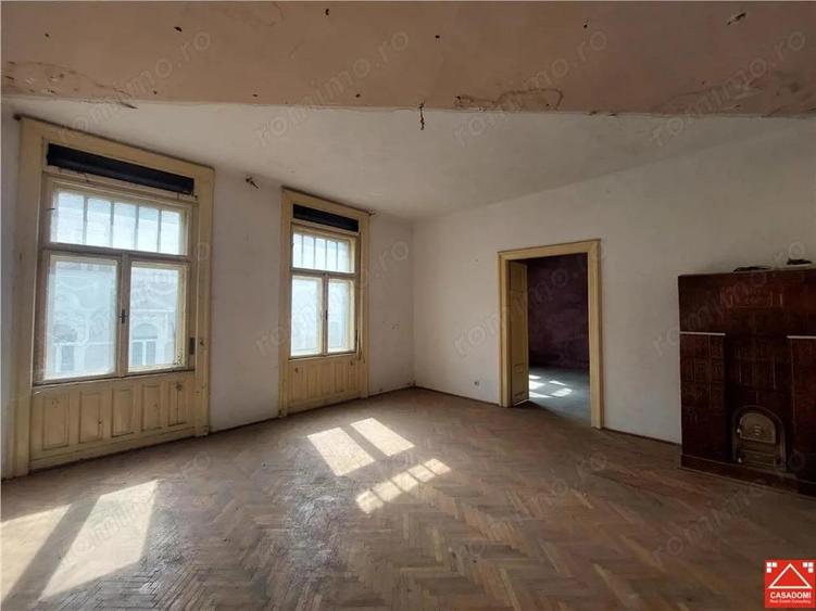 Apartament ultracentral cu 2 garaje - 12