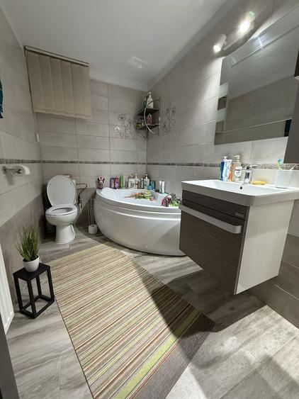 Vand Casa / S+P+1E si Mansarda / Zona (OMW Crisan) Slatina - 2