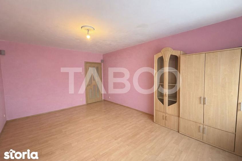 Strand etaj 1 Apartament decomandat 50 mpu balcon pivnita - 7