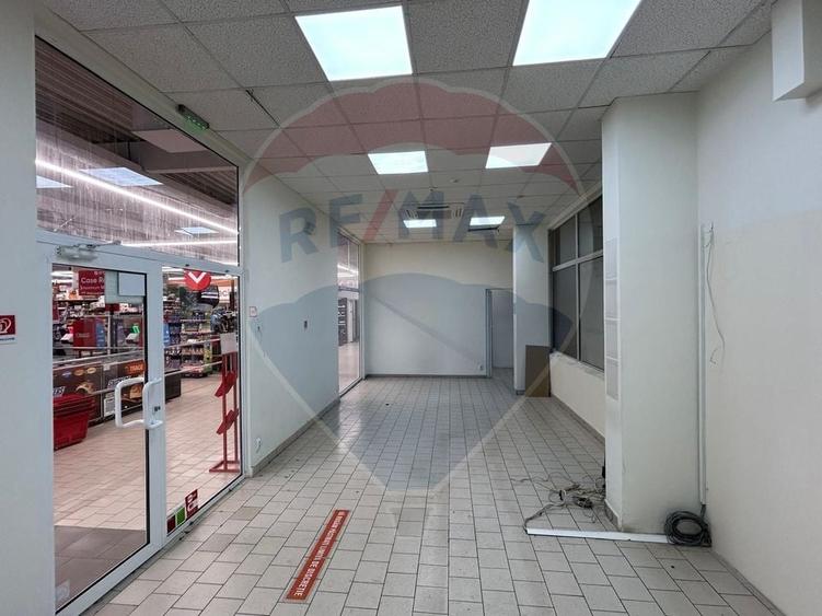 Spațiu comercial 58mp in incinta Super PROFI Urziceni - 8